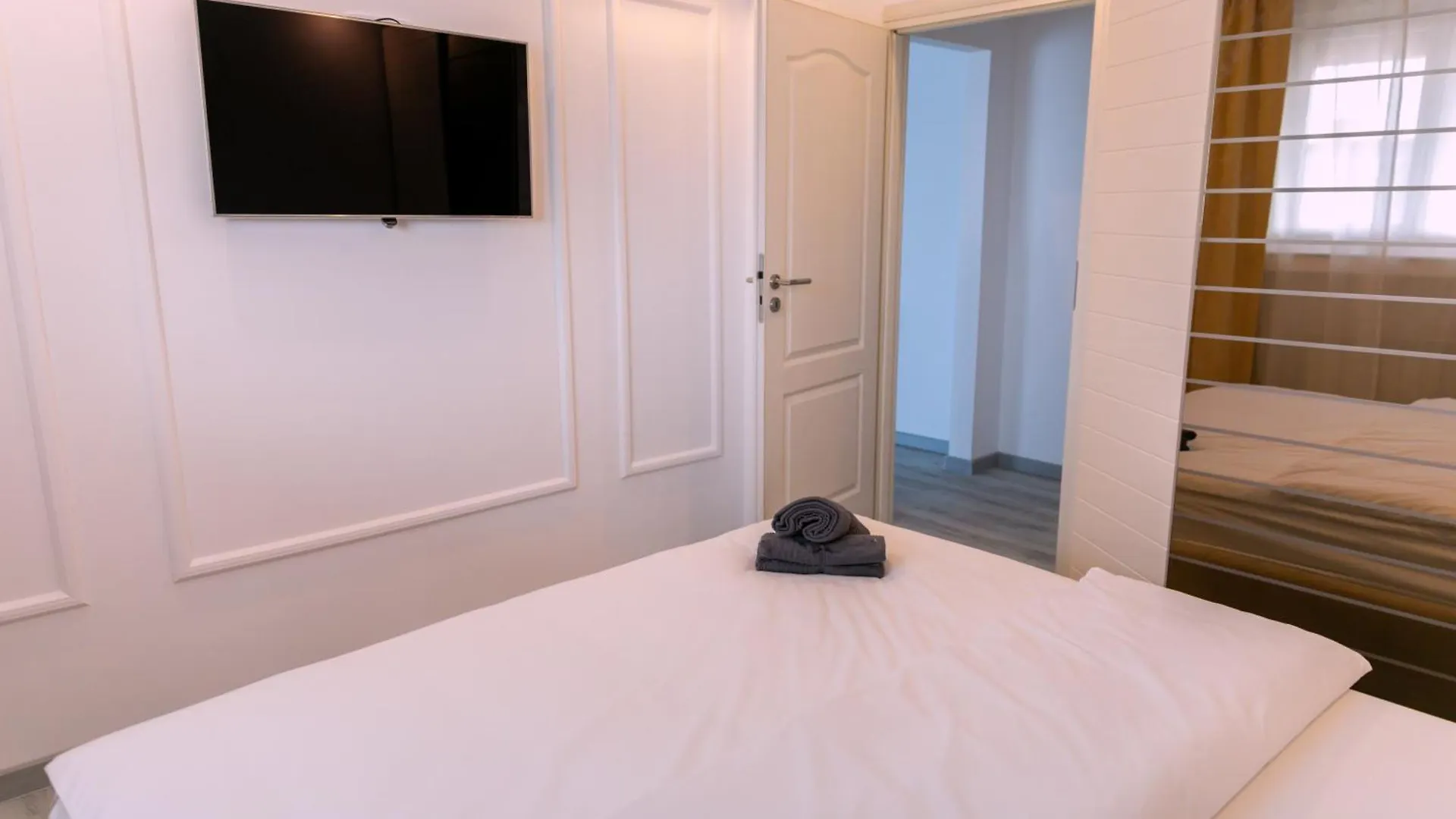 Nicolae Balcescu Dream House Apartment Bucharest 0*,  Romania